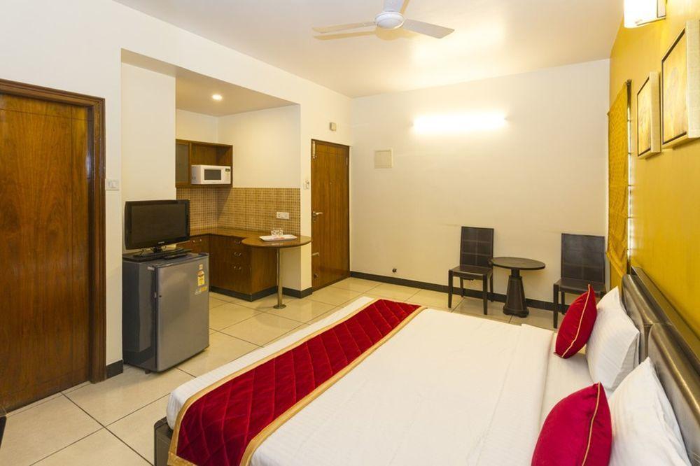 Oyo Townhouse 6 Koramangala Sony Signal Hotel Bangalore Exterior photo