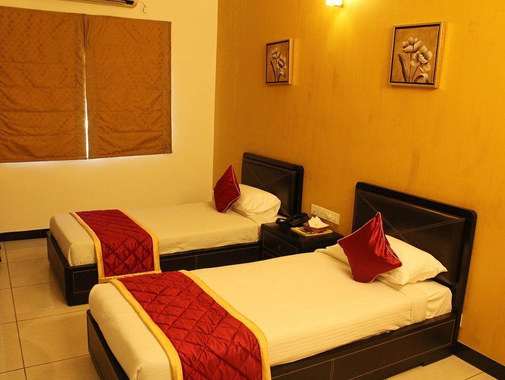 Oyo Townhouse 6 Koramangala Sony Signal Hotel Bangalore Exterior photo