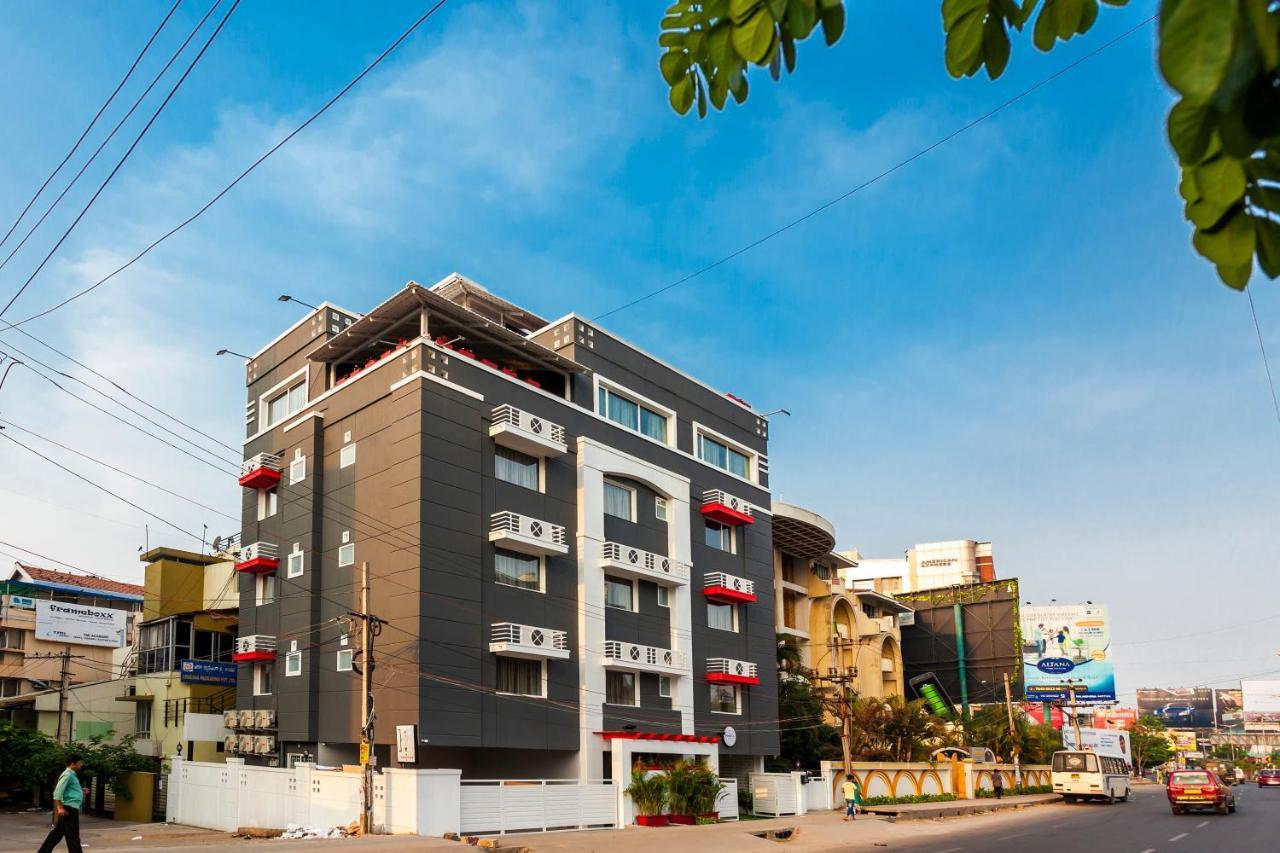Oyo Townhouse 6 Koramangala Sony Signal Hotel Bangalore Exterior photo