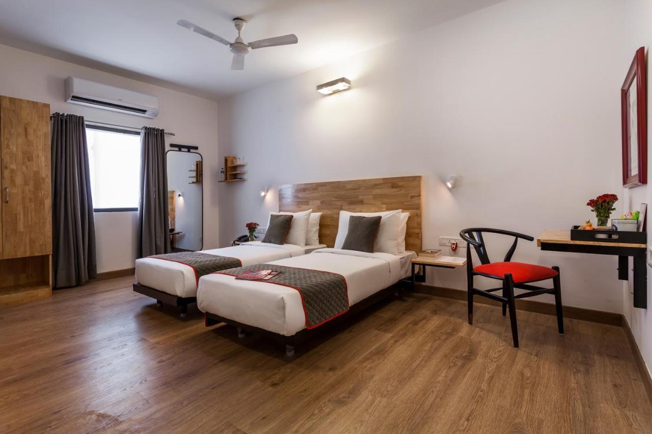 Oyo Townhouse 6 Koramangala Sony Signal Hotel Bangalore Exterior photo
